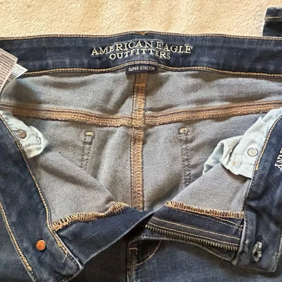 American Eagle Outfitters Skinny Jeans with Super Stretch. Size 14 - Picture 8 of 12